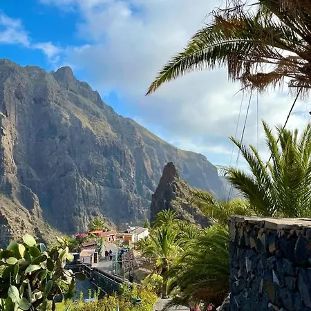 Nueva Esperanza El Cano In Sea