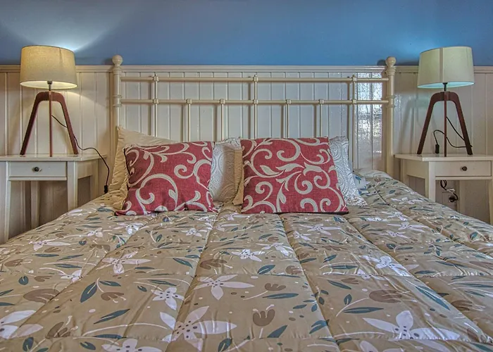 Nueva Esperanza El Cano In Sea *