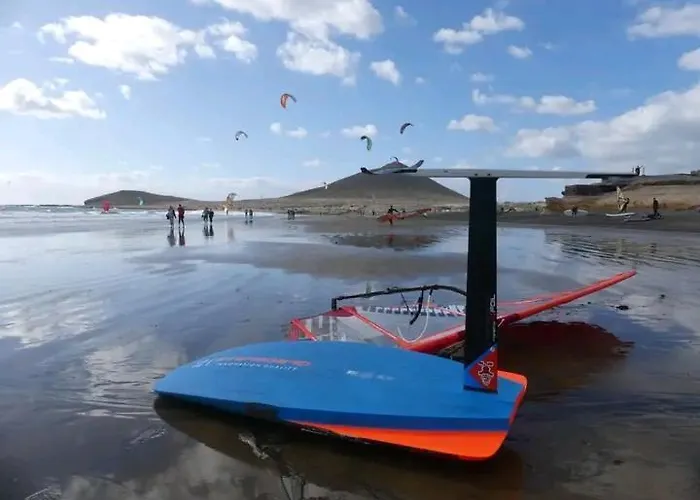 Nueva Esperanza El Cano In Sea
