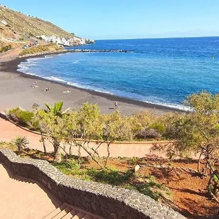 Nueva Esperanza El Cano In Sea Radazul