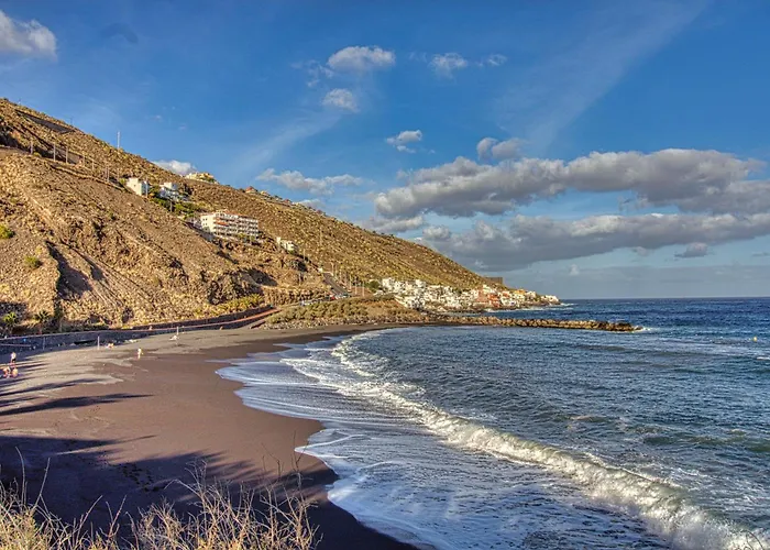 Nueva Esperanza El Cano In Sea Radazul