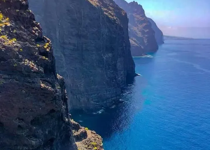 Nueva Esperanza El Cano In Sea